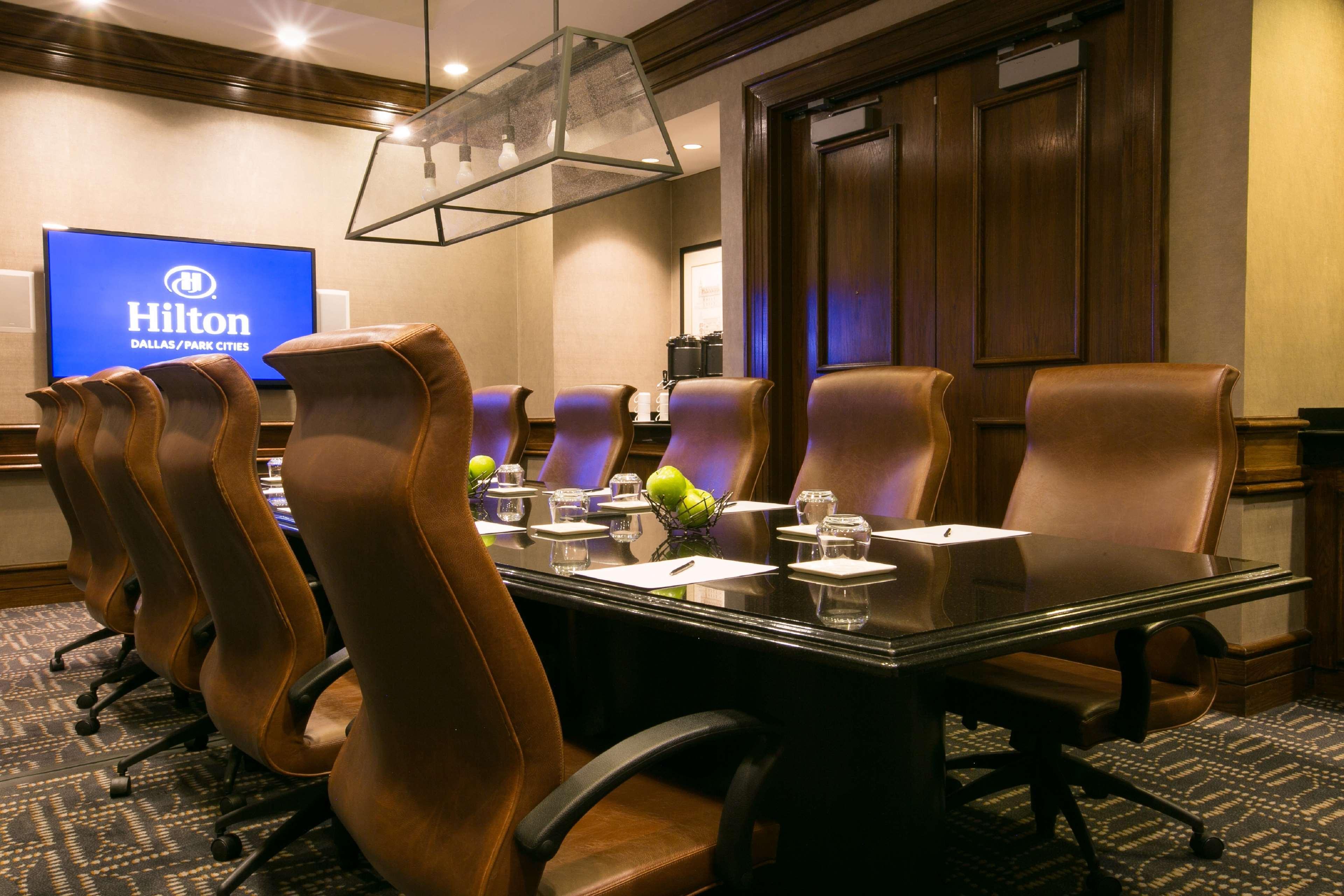 Hilton Dallas-Park Cities Ngoại thất bức ảnh